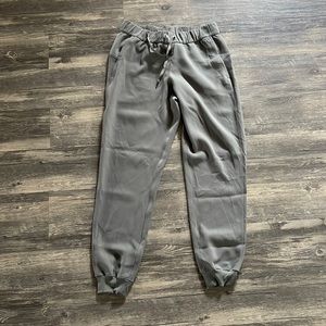 Women’s On the Fly Lululemon Woven Jogger